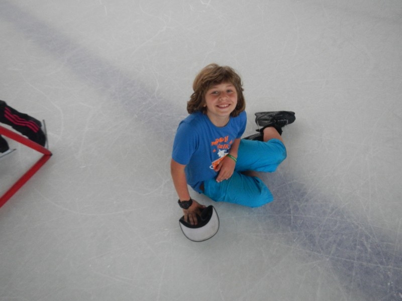 Village Camps International Summer Camp Leysin, Switzerland 2026-07-14 https://www.villagecamps.com/journals_admin/images/683-12-iceskating (22).jpg